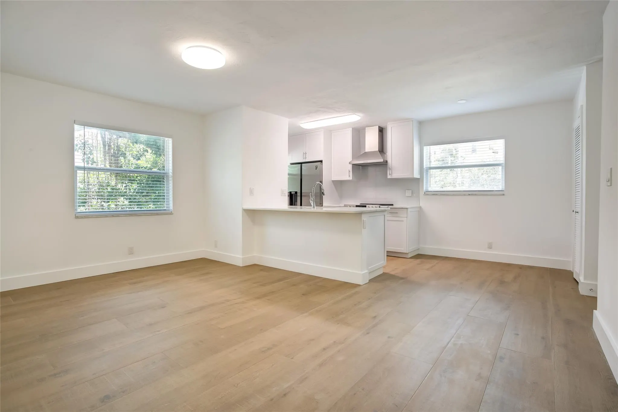 530 S Federal Hwy, #14