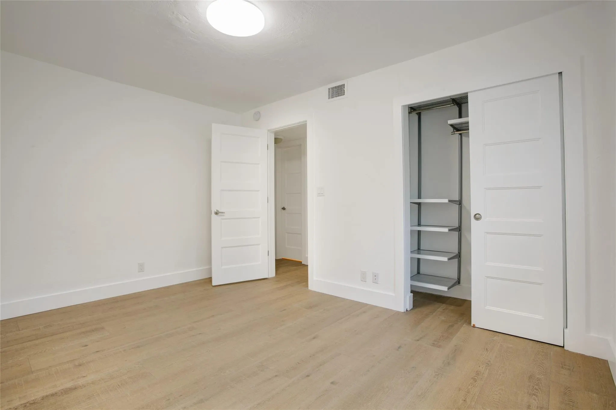 530 S Federal Hwy, #14