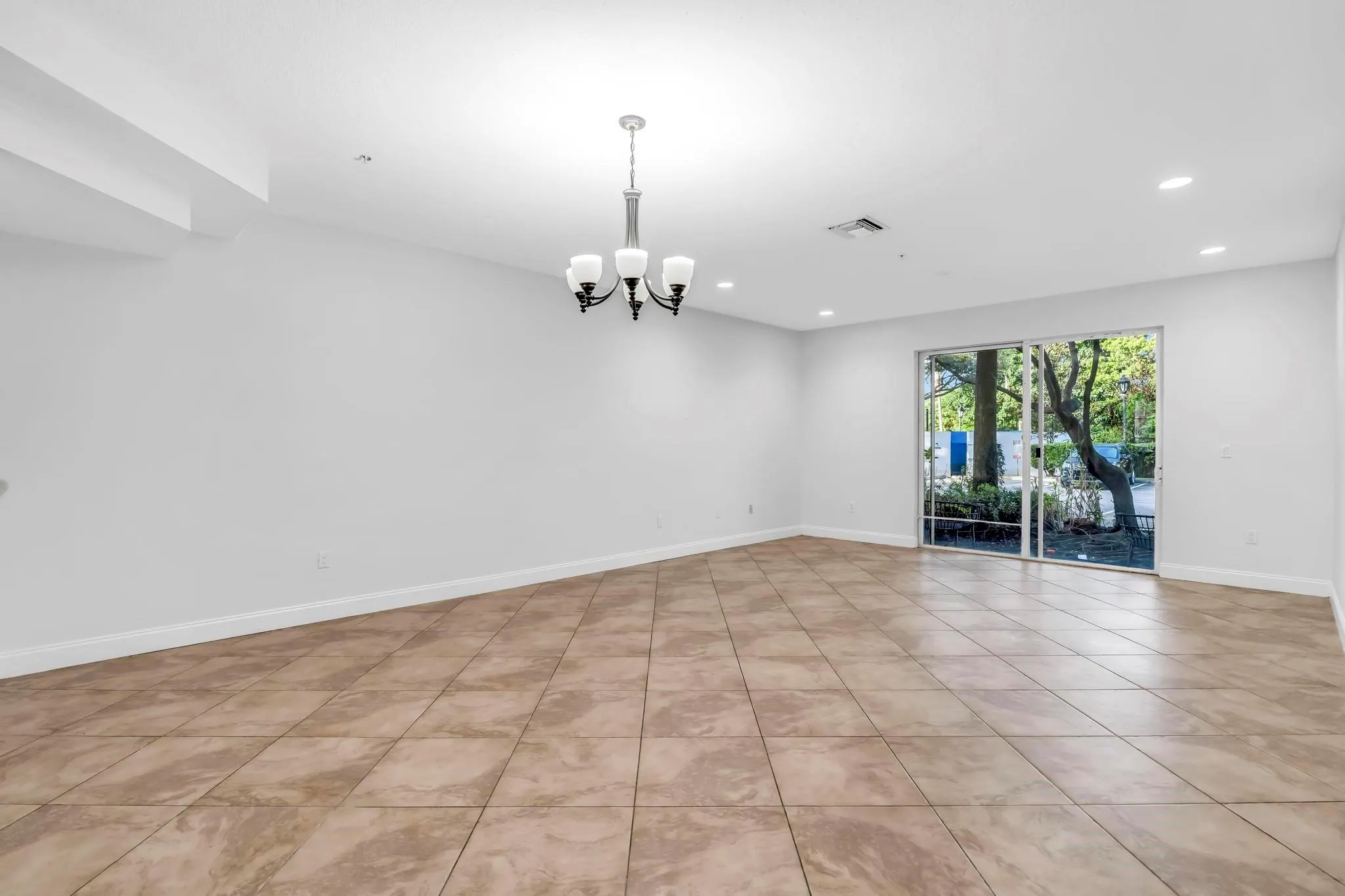 5030 SW 126TH AV, #203