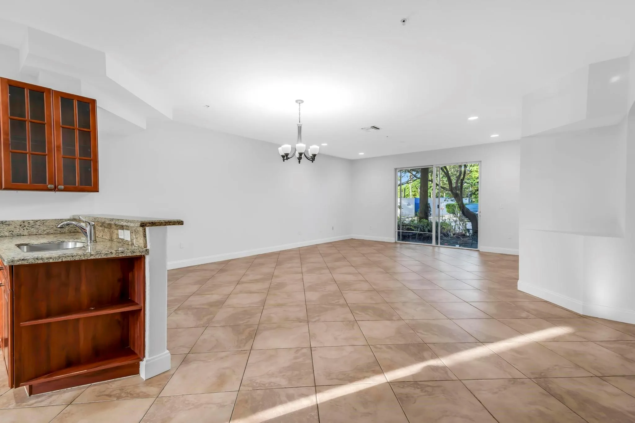 5030 SW 126TH AV, #203