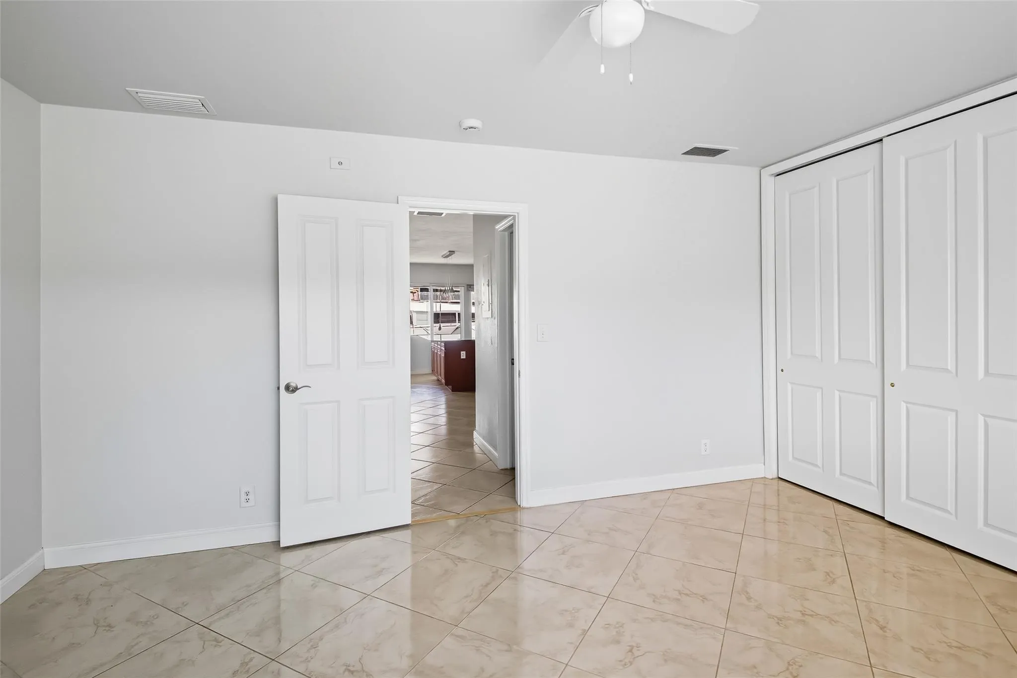 2881 NE 32nd St, #119