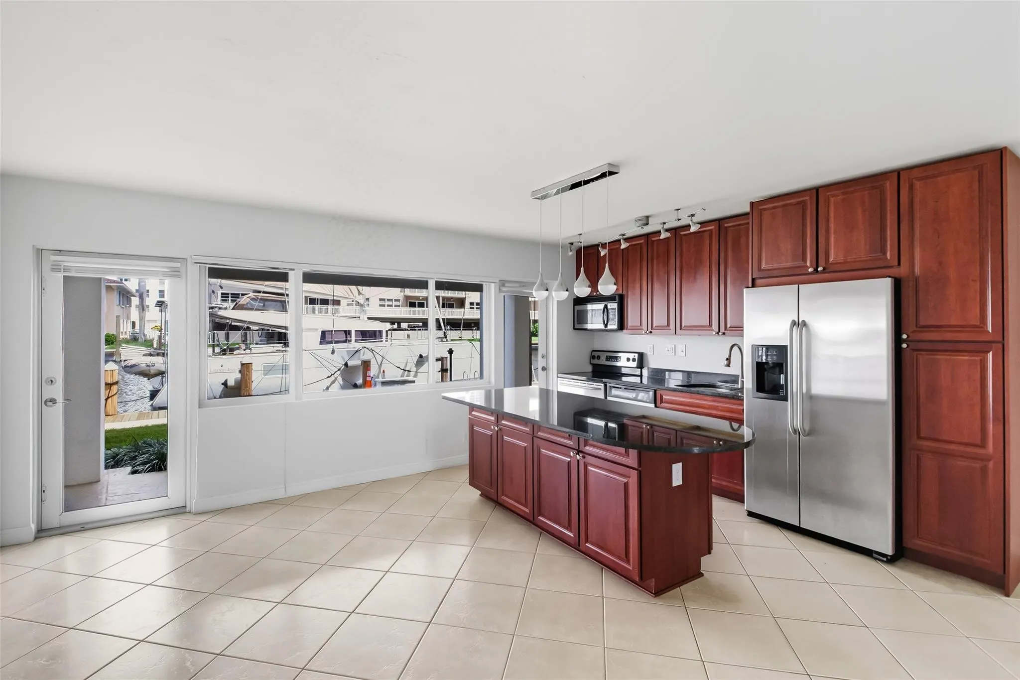 2881 NE 32nd St, #119