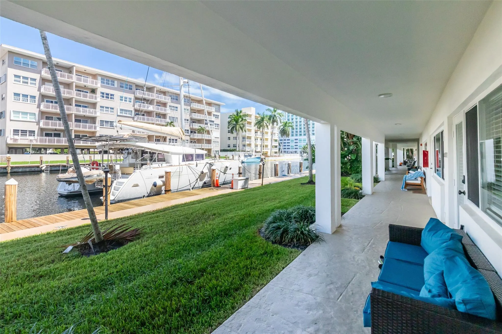 2881 NE 32nd St, #119