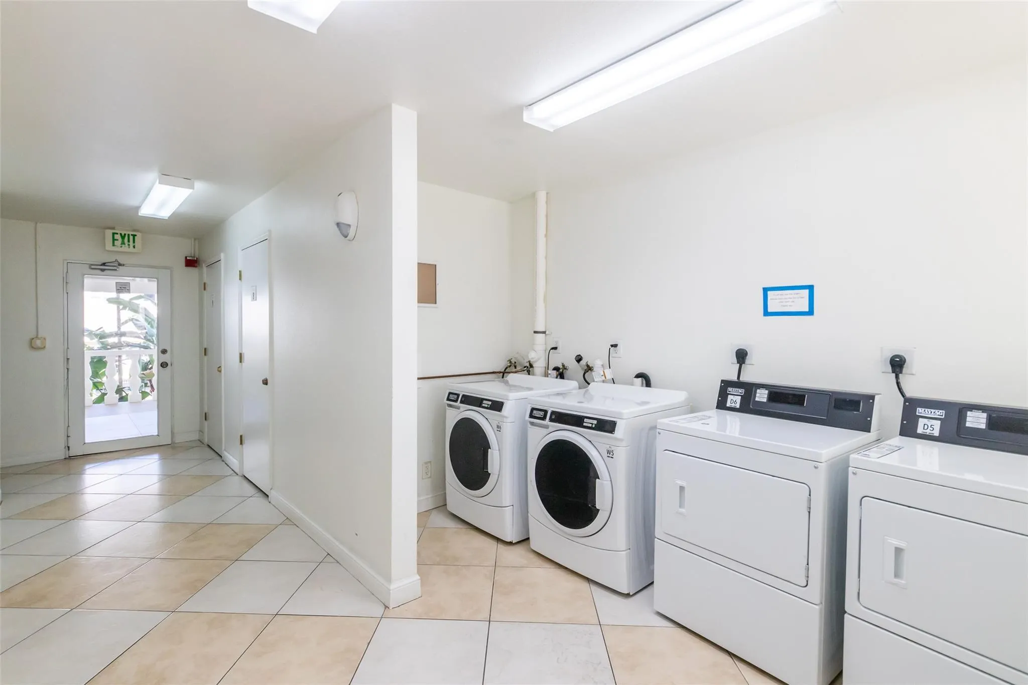 2881 NE 32nd St, #119