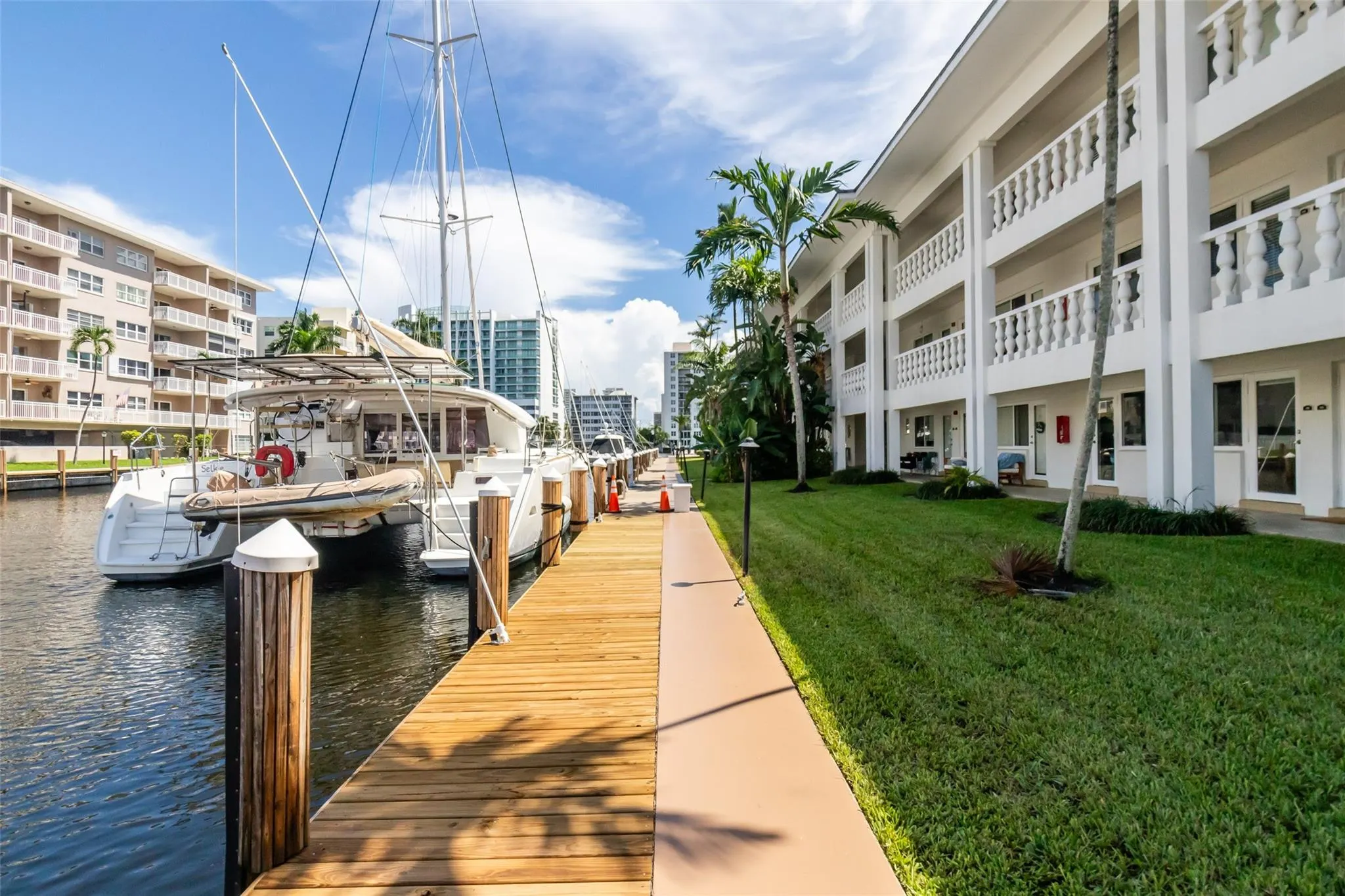 2881 NE 32nd St, #119