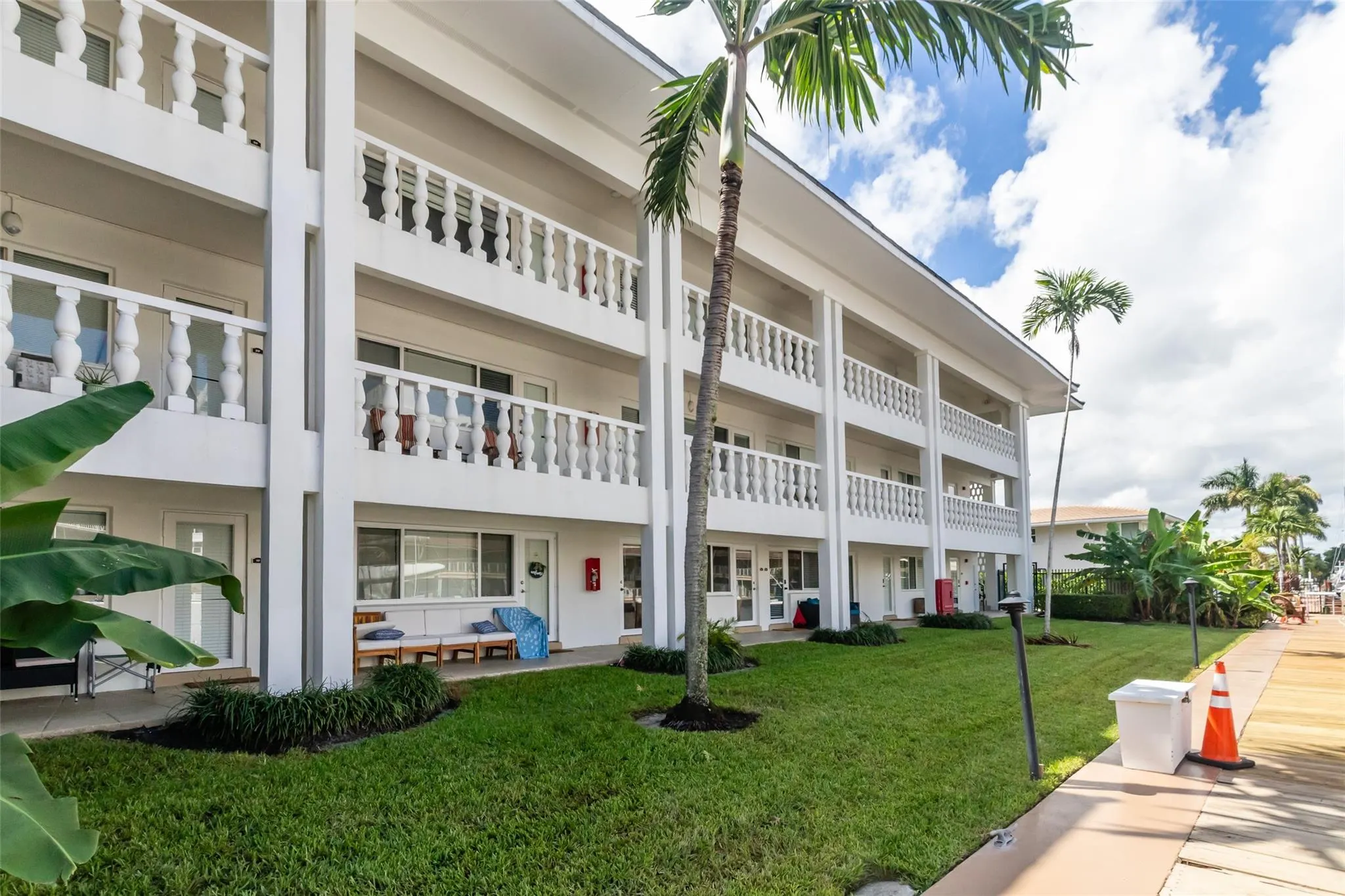 2881 NE 32nd St, #119