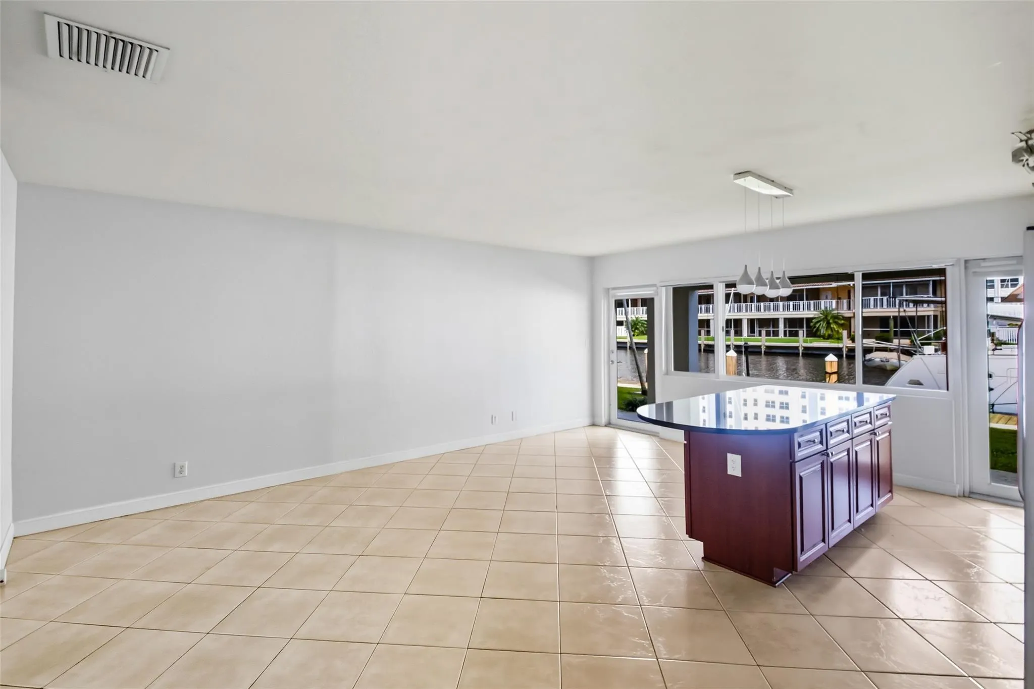 2881 NE 32nd St, #119