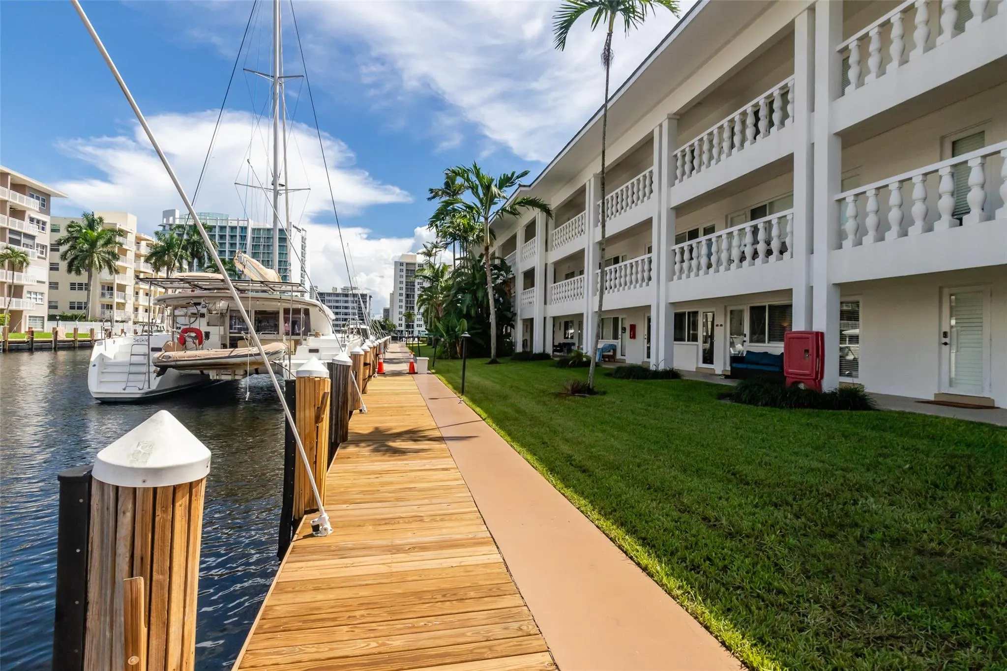 2881 NE 32nd St, #119