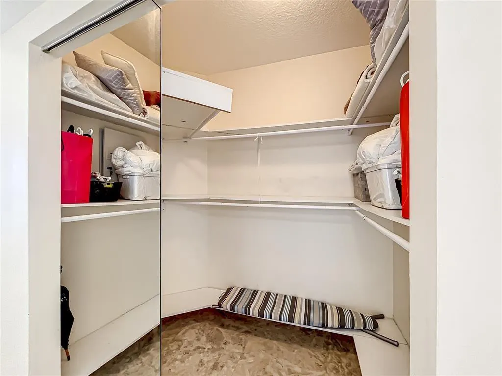 16699 Collins Ave, #4005