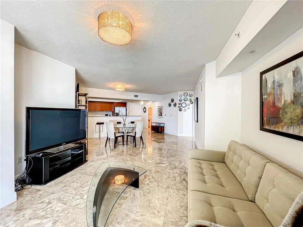 16699 Collins Ave, #4005