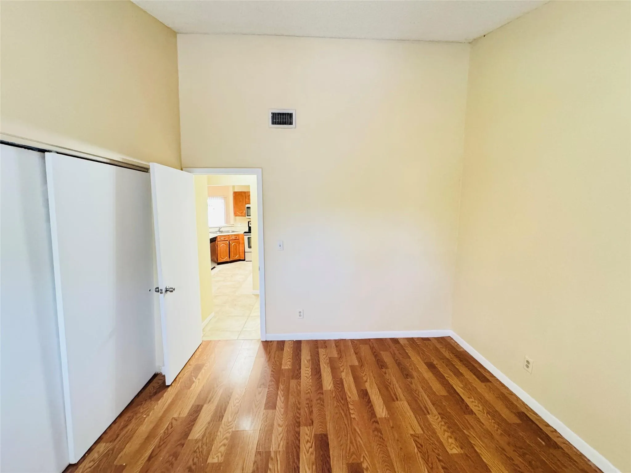 3449 NW 44th St, #202