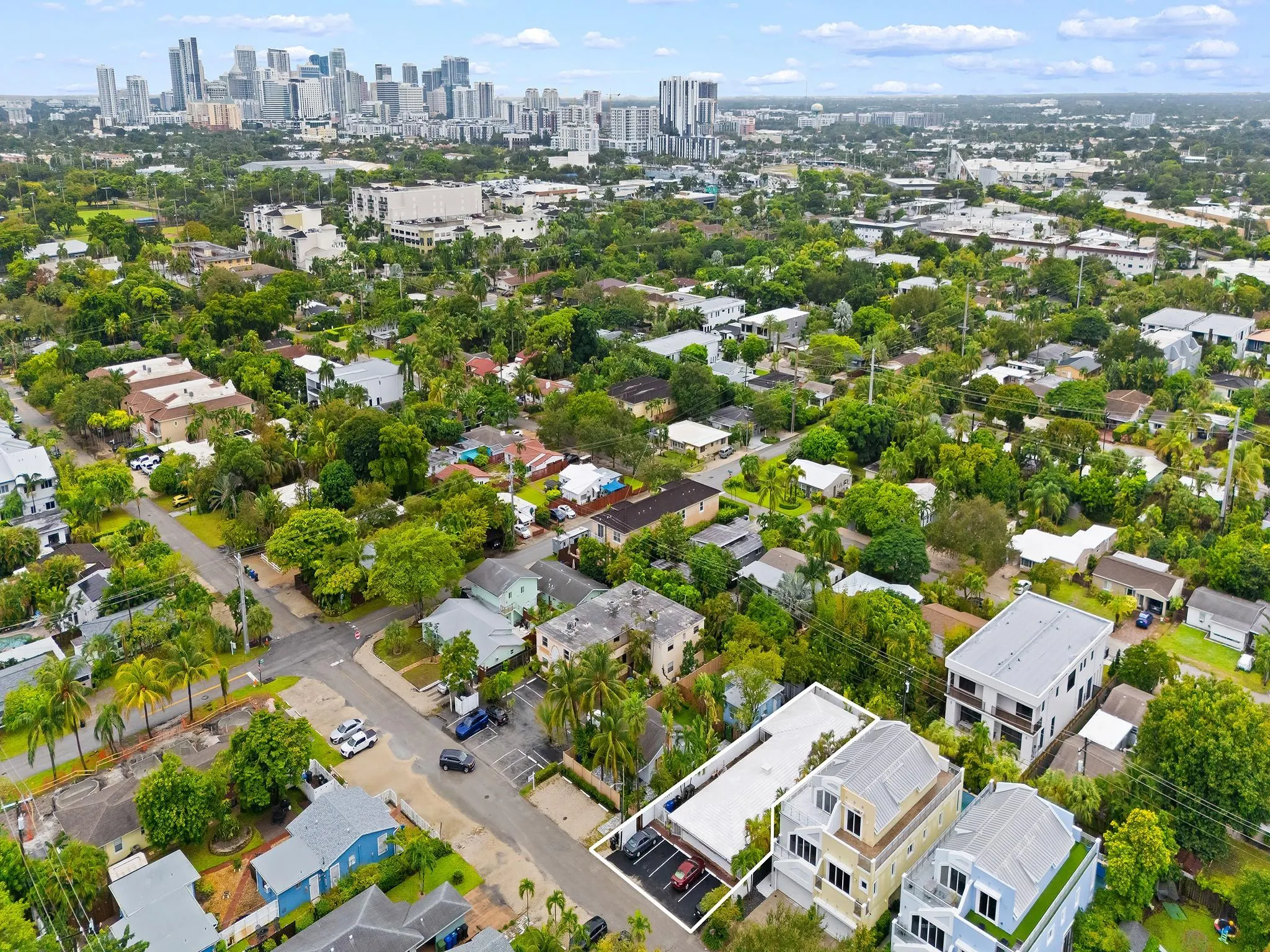 1219 NE 14th Ave, #4