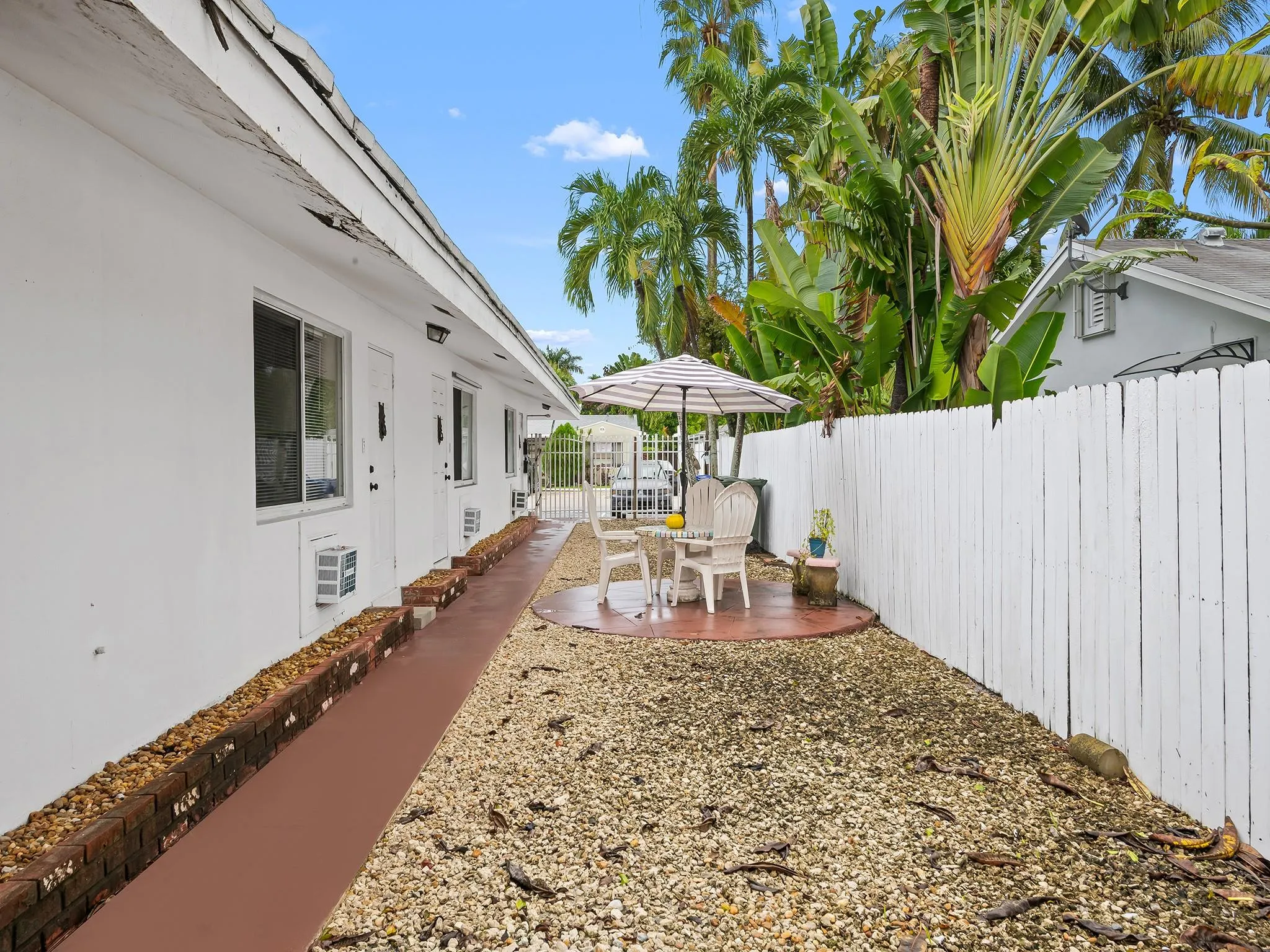 1219 NE 14th Ave, #4