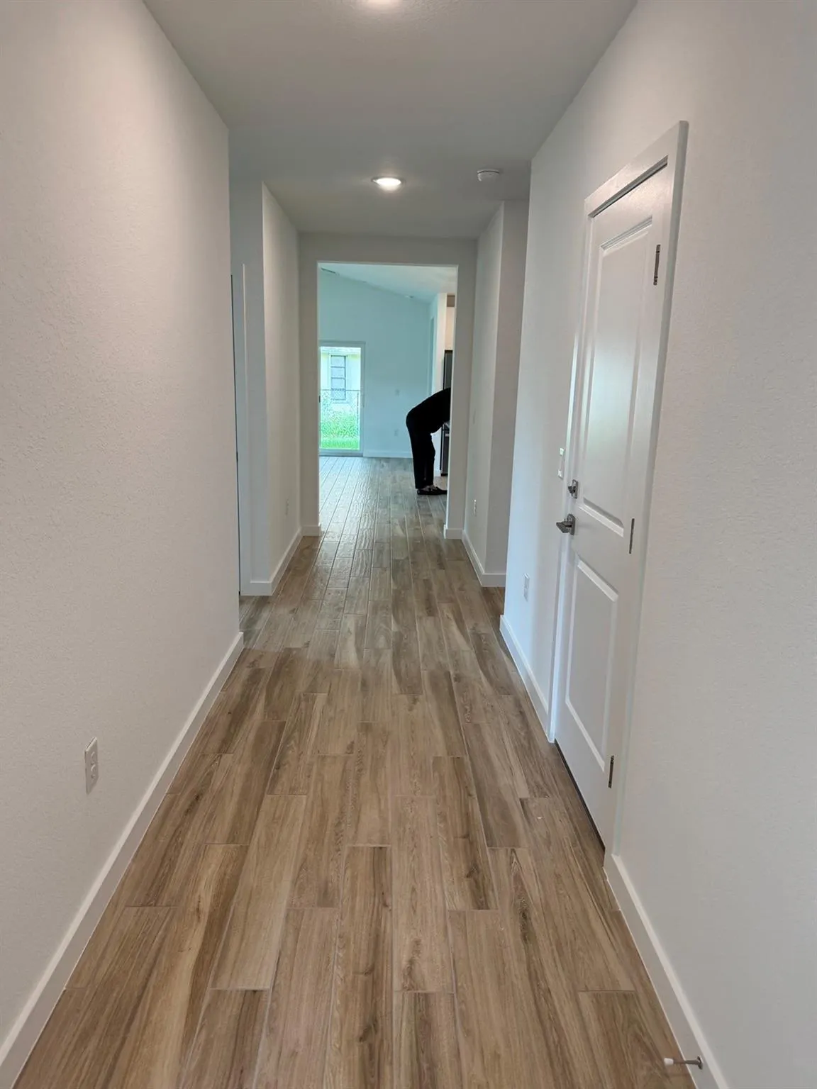 1689 SW Abingdon Ave