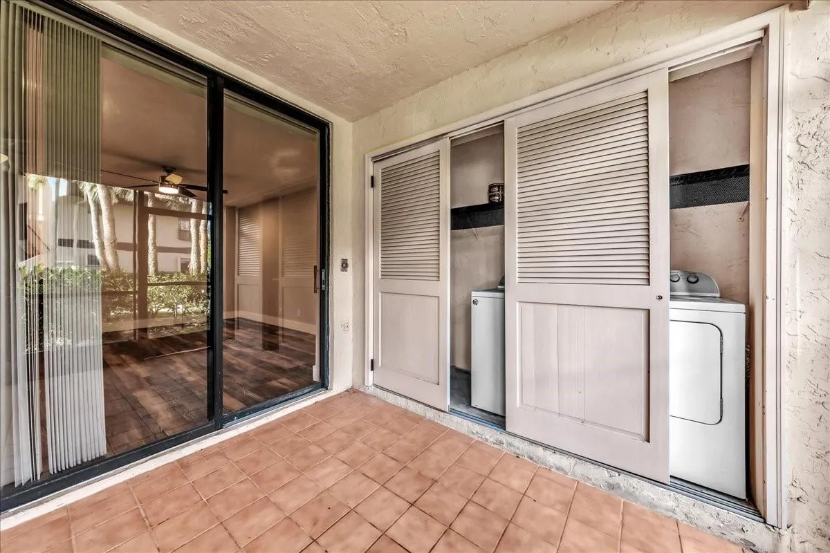 2687 Carambola Cir N, #1771