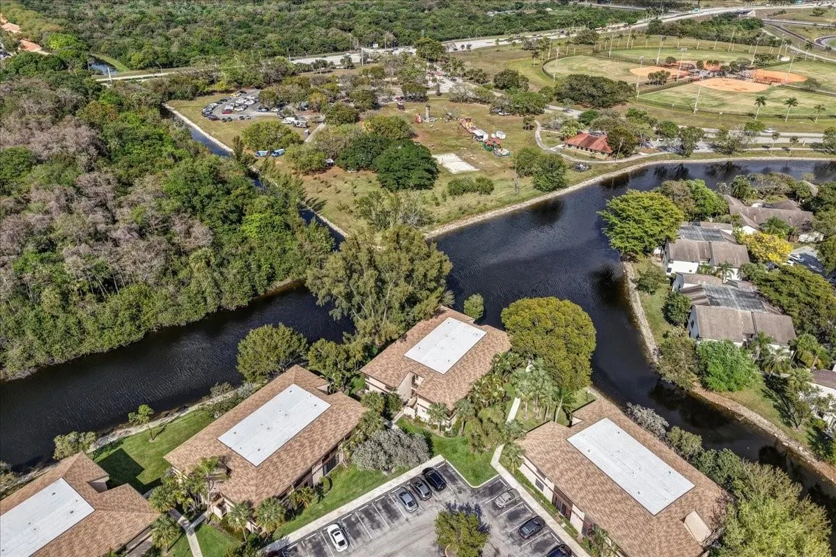 2687 Carambola Cir N, #1771