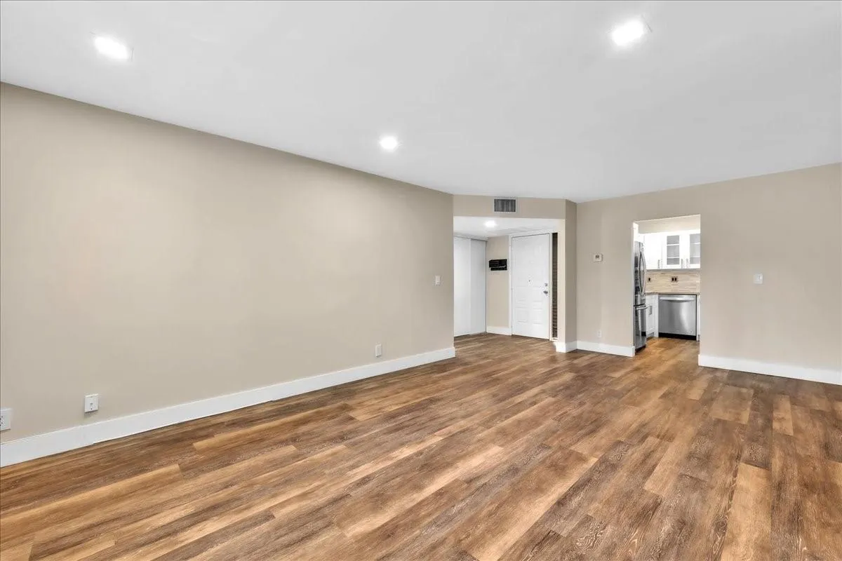 2687 Carambola Cir N, #1771