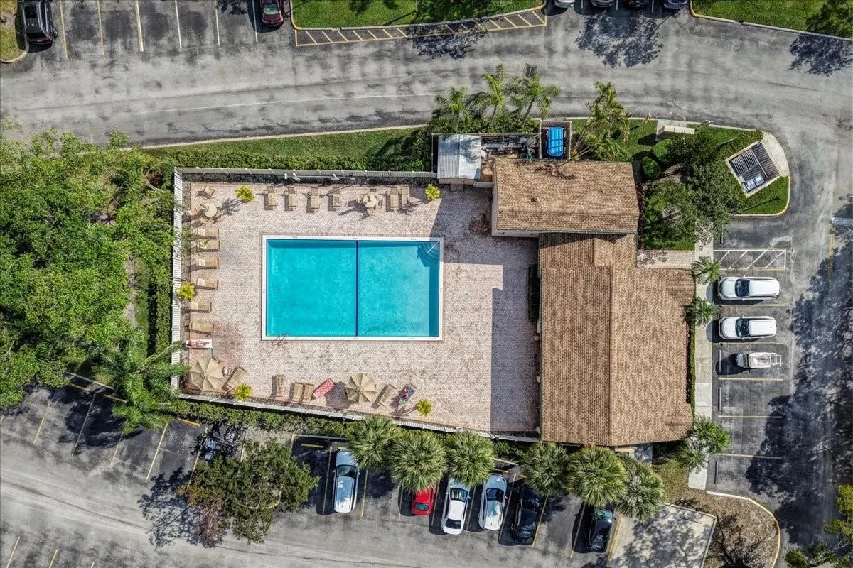 2687 Carambola Cir N, #1771