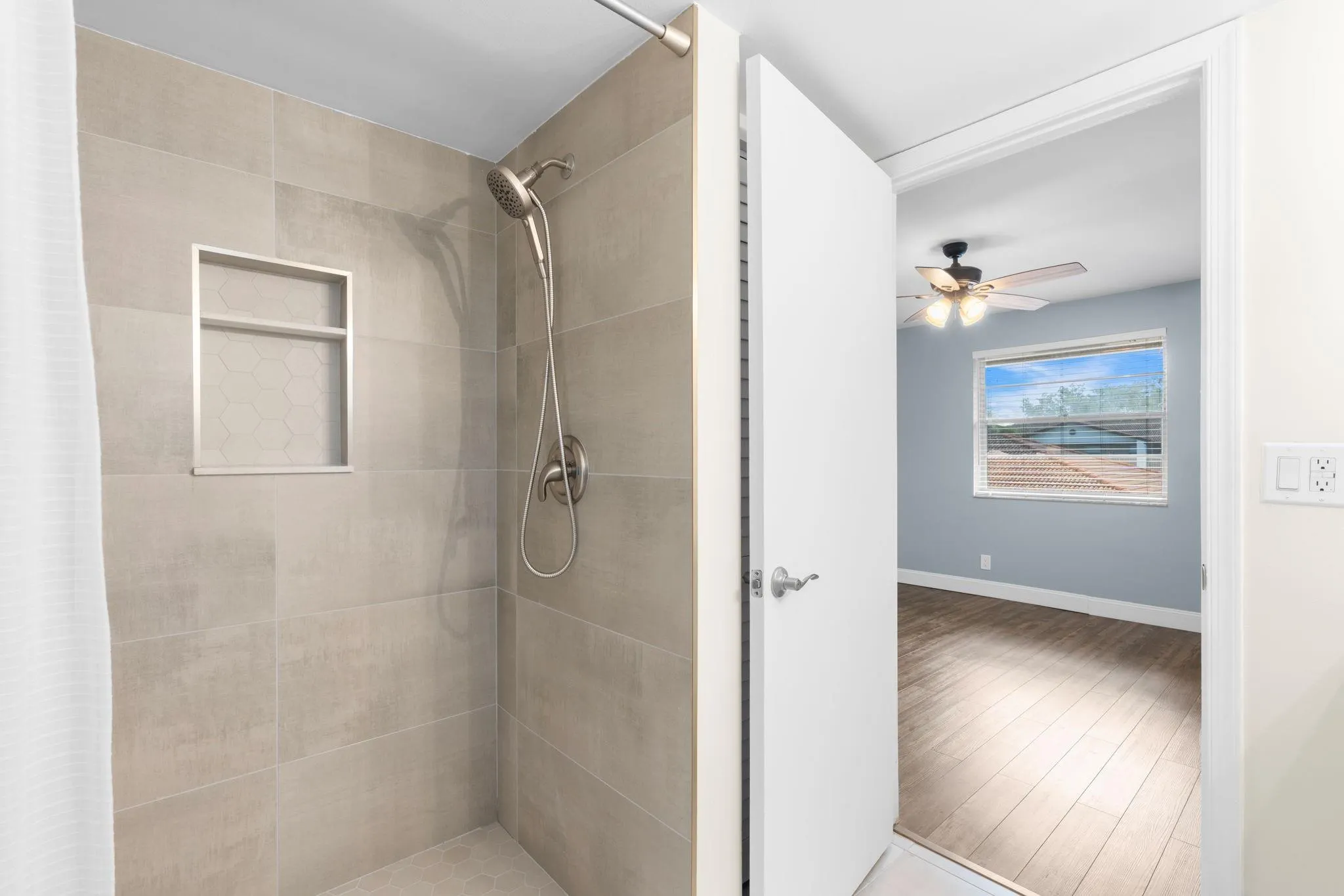 8800 Royal Palm Blvd, #204-1