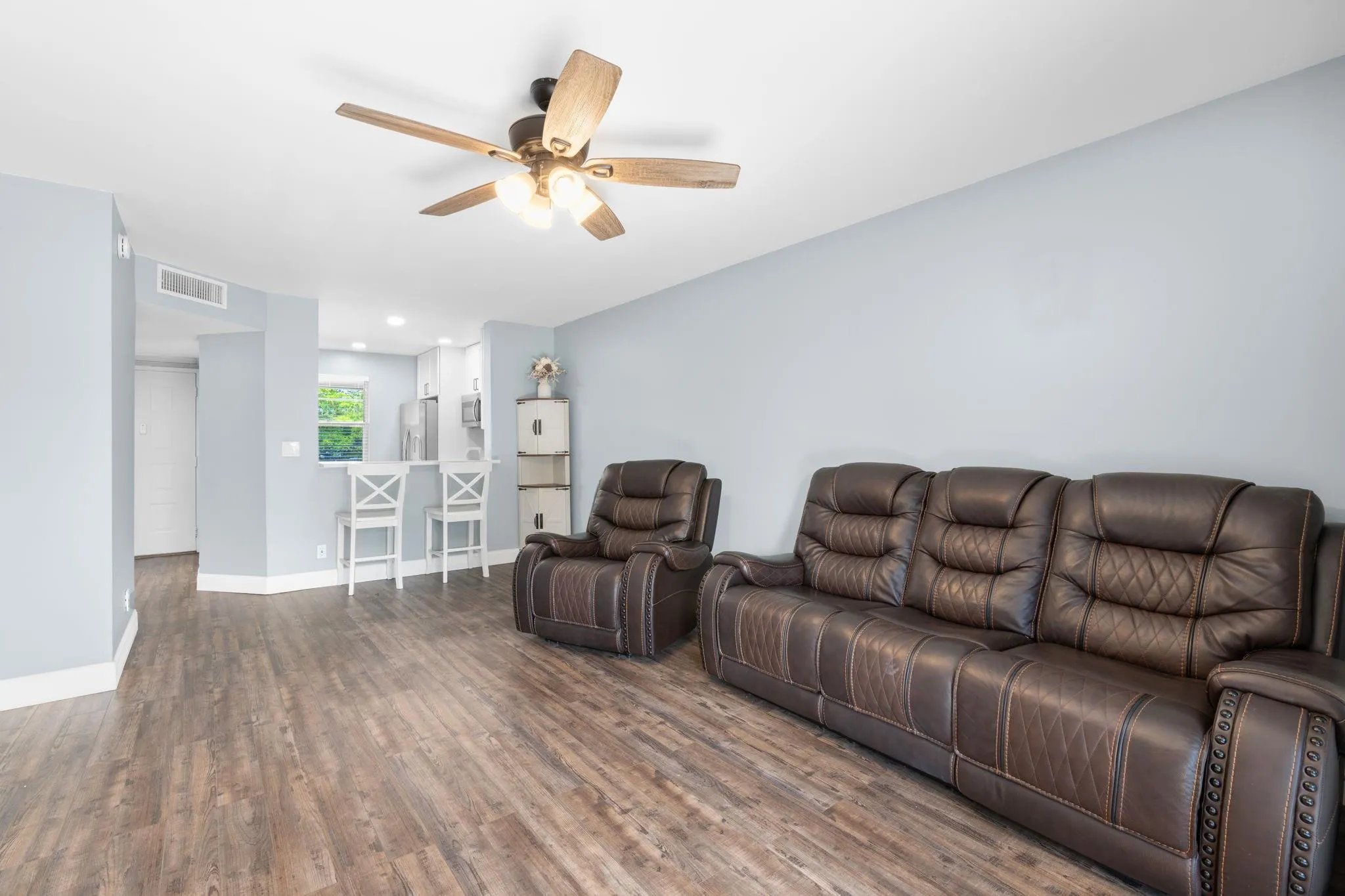 8800 Royal Palm Blvd, #204-1