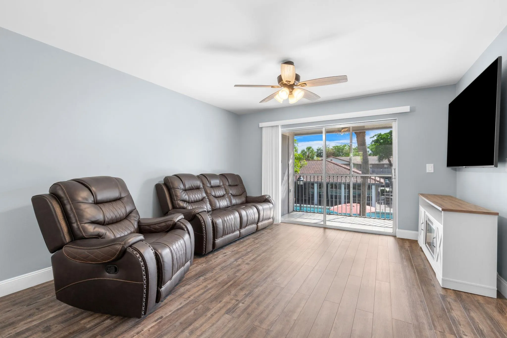 8800 Royal Palm Blvd, #204-1