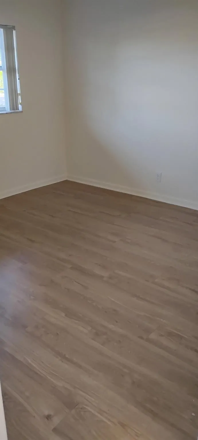 230 NE 26th Ave, #103