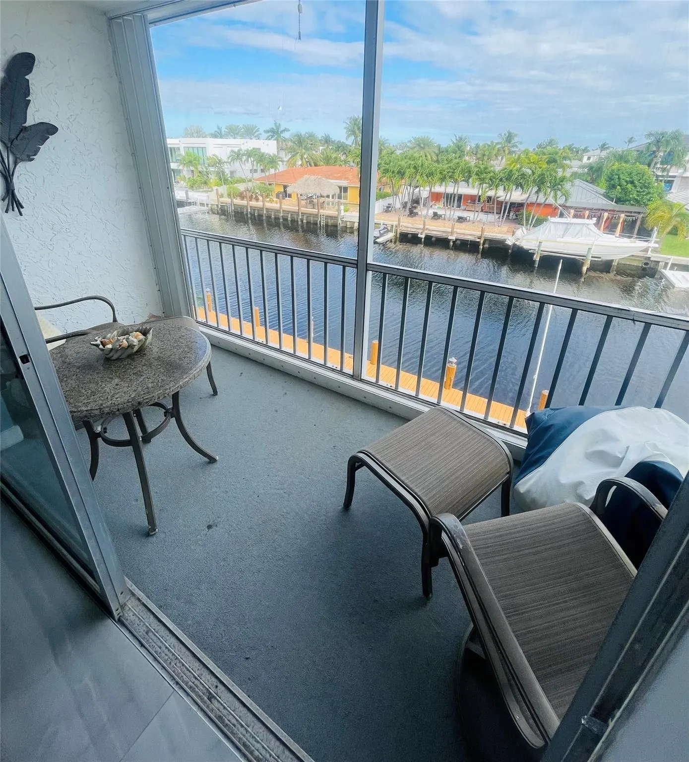 777 Jeffery St, #302