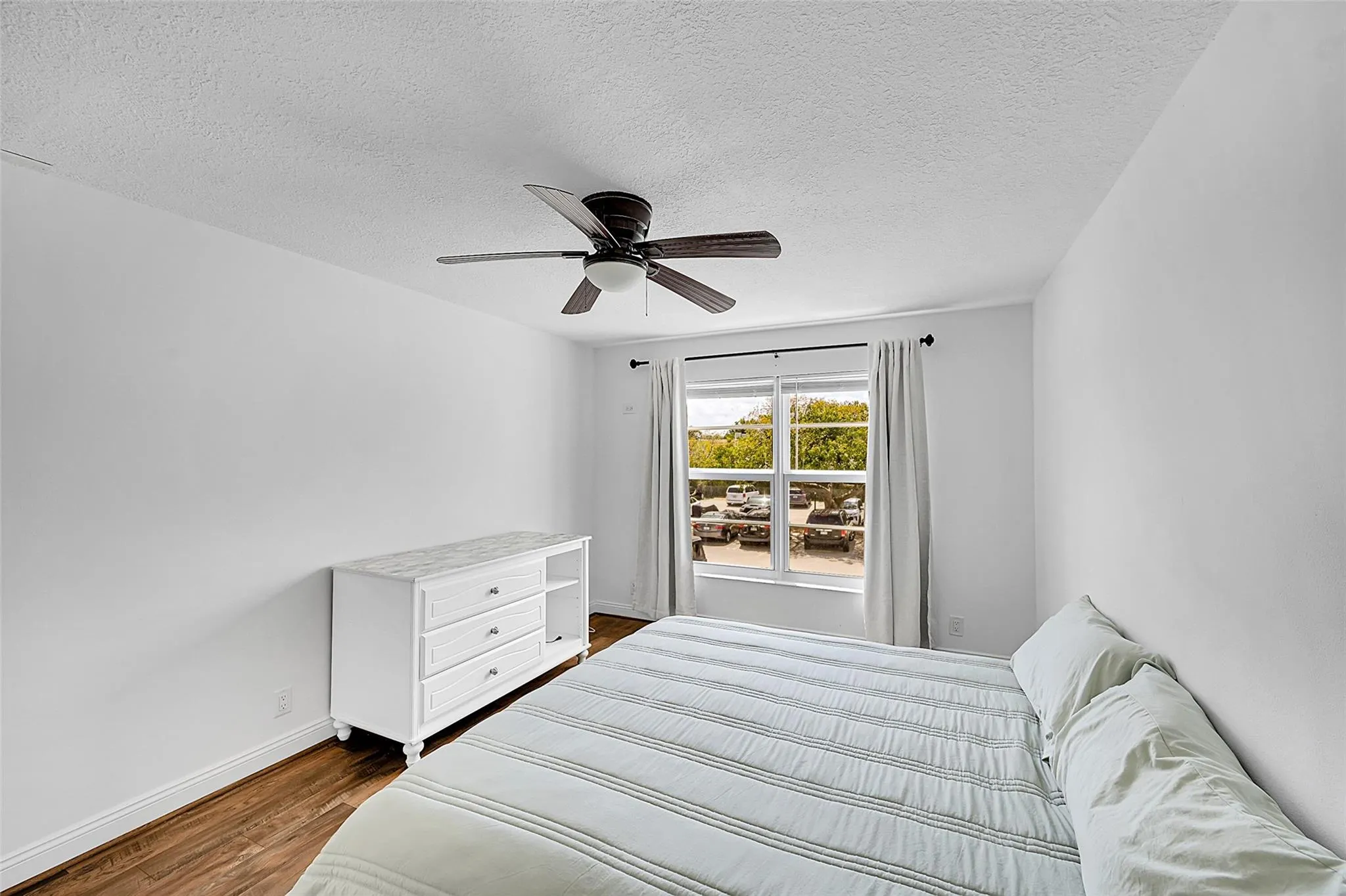 2850 NE 14th St Cswy, #B-203