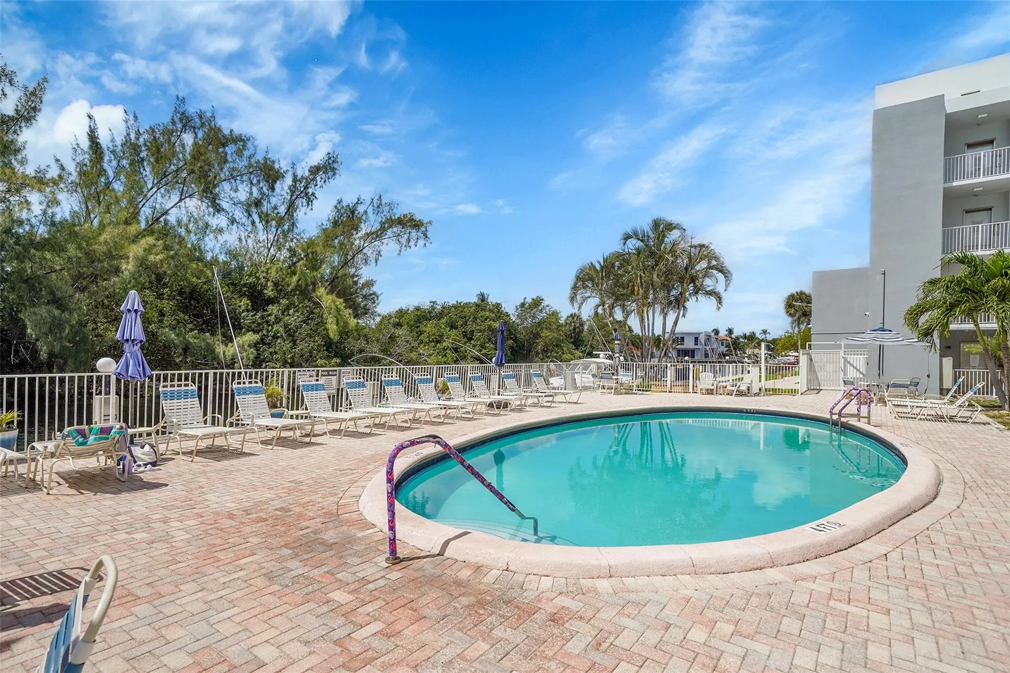 2850 NE 14th St Cswy, #B-203