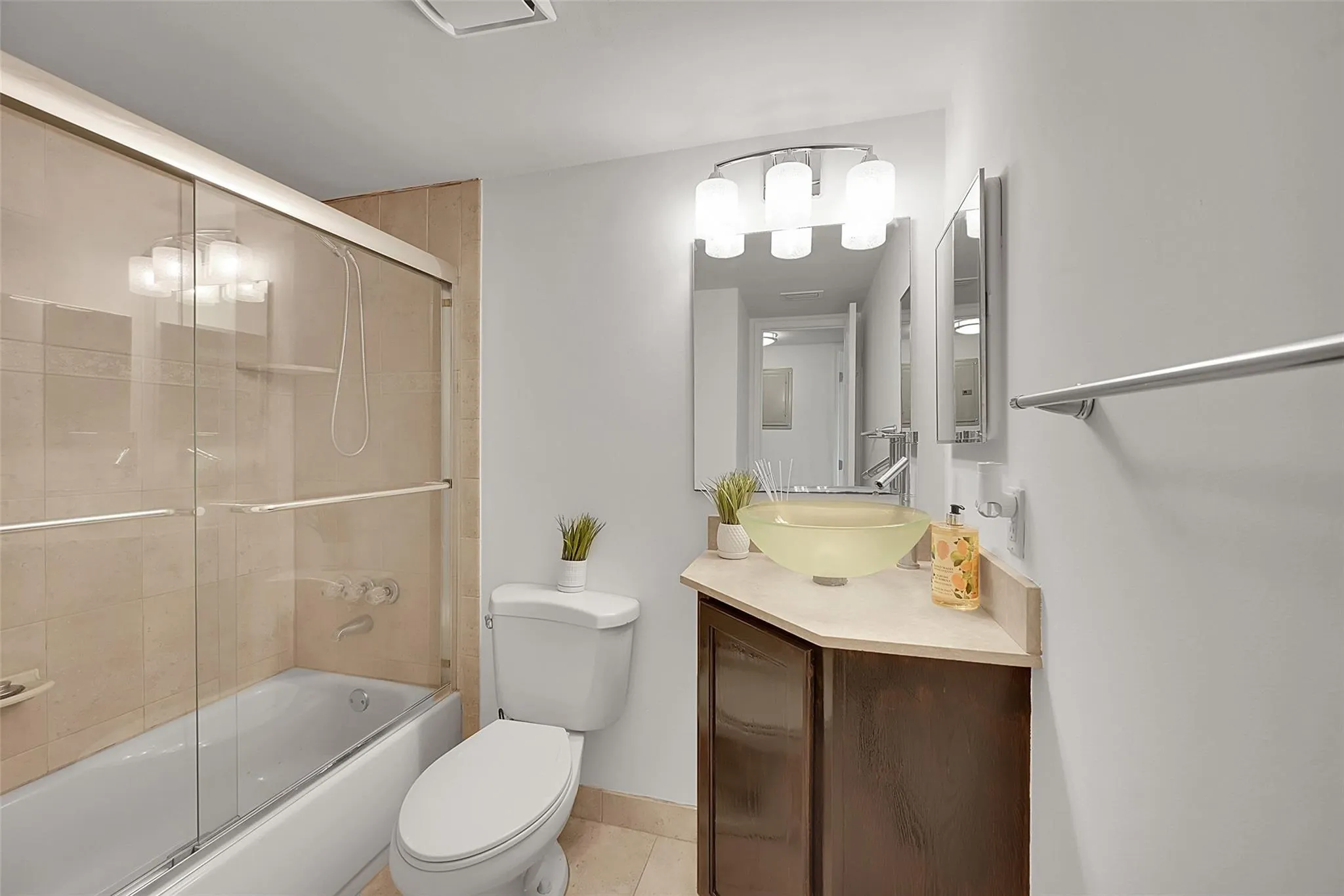 2850 NE 14th St Cswy, #B-203