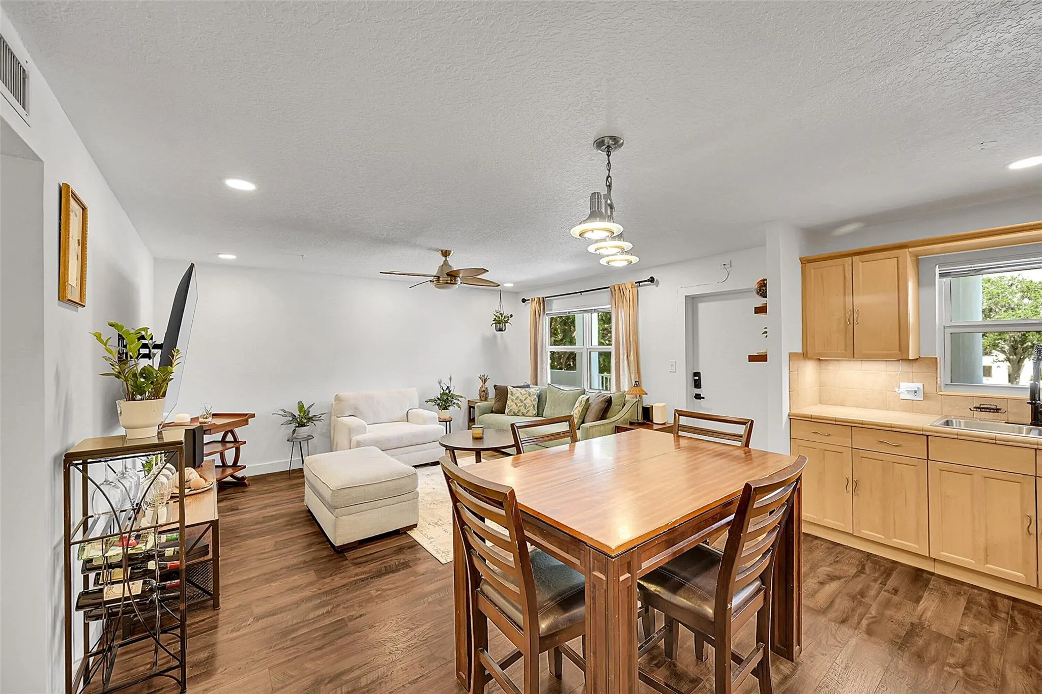 2850 NE 14th St Cswy, #B-203