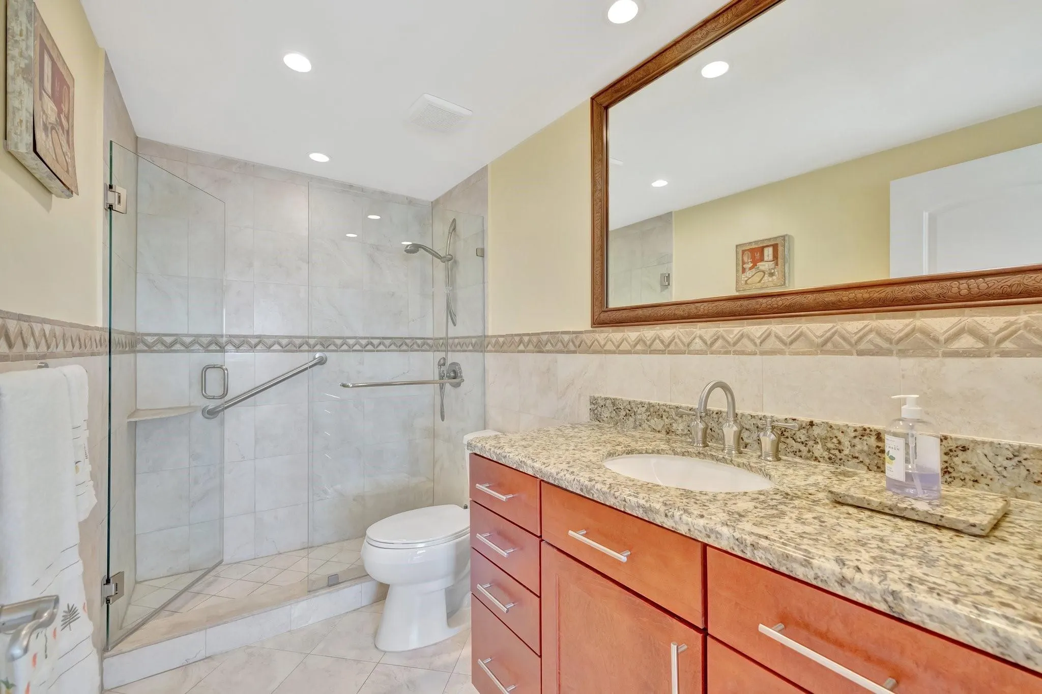 3300 NE 36th St, #1516