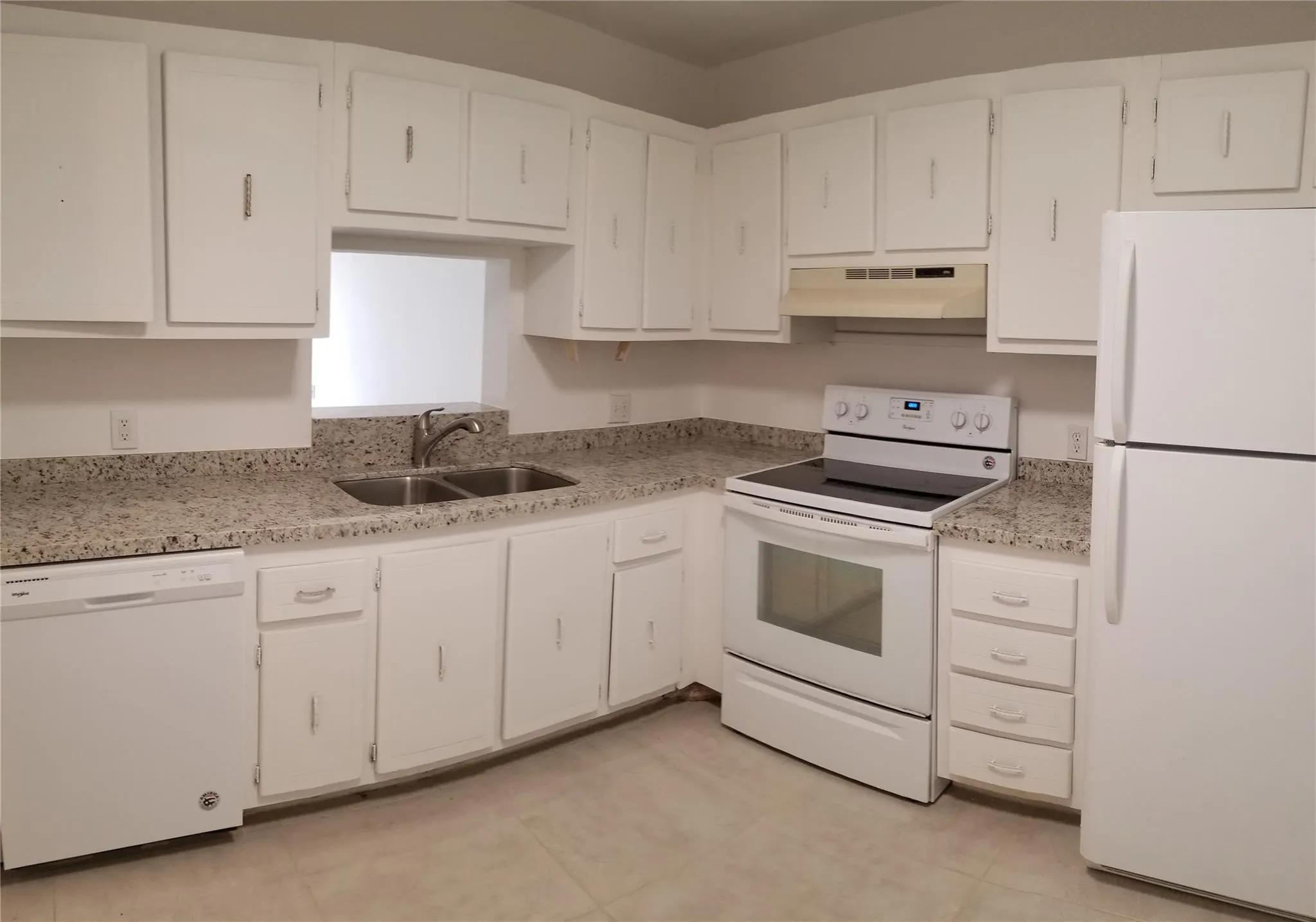 11905 NE 2nd Ave, #307