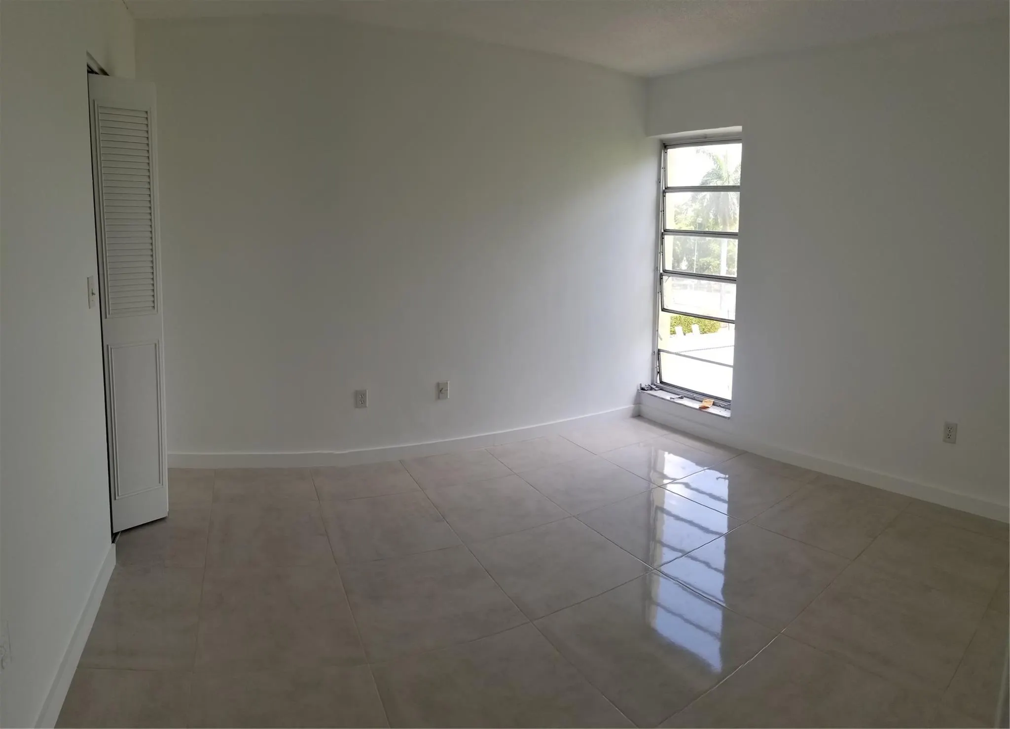 11905 NE 2nd Ave, #307