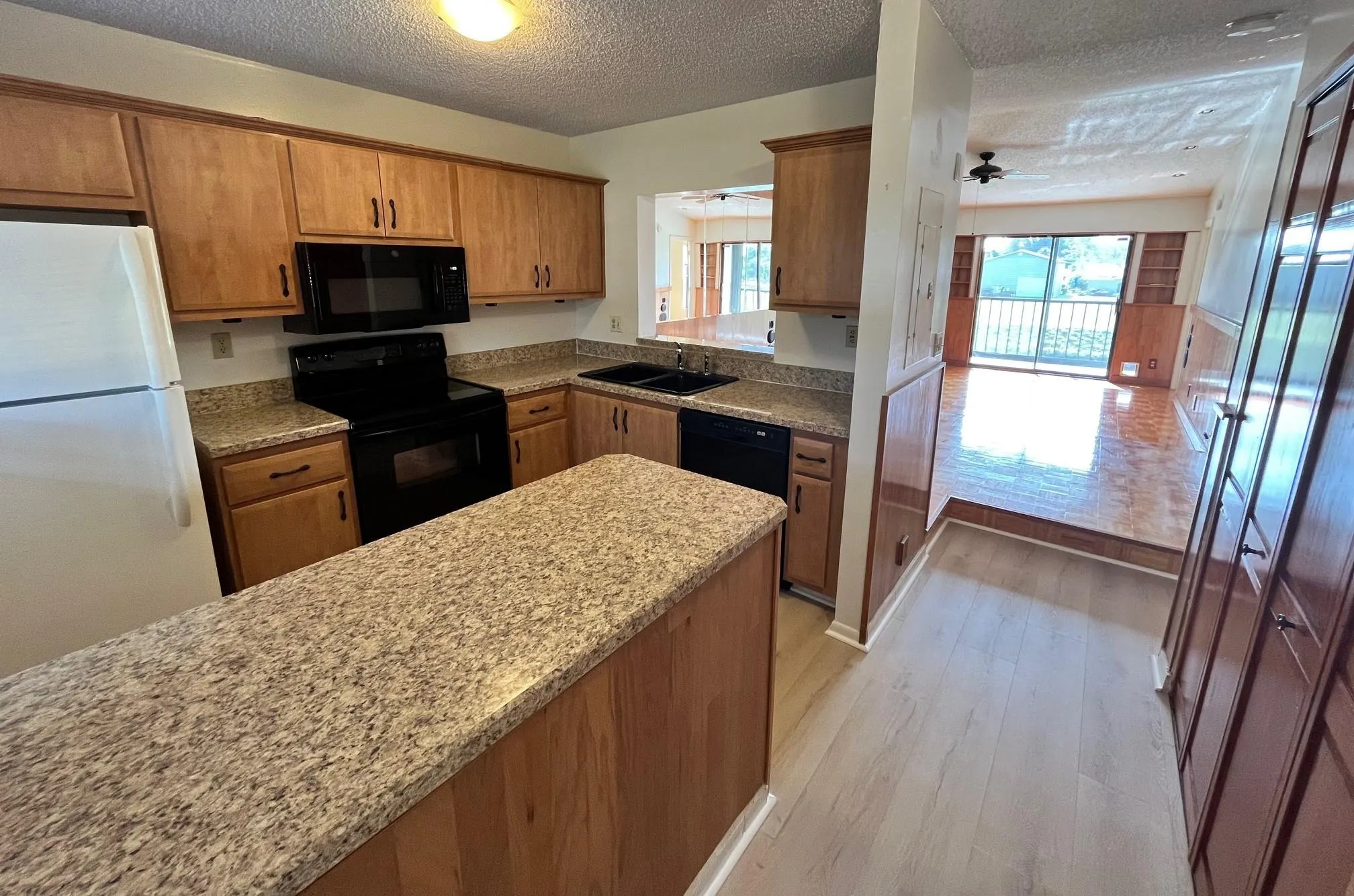 9449 Boca Cove Cir, #914