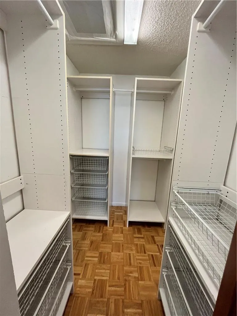 9449 Boca Cove Cir, #914