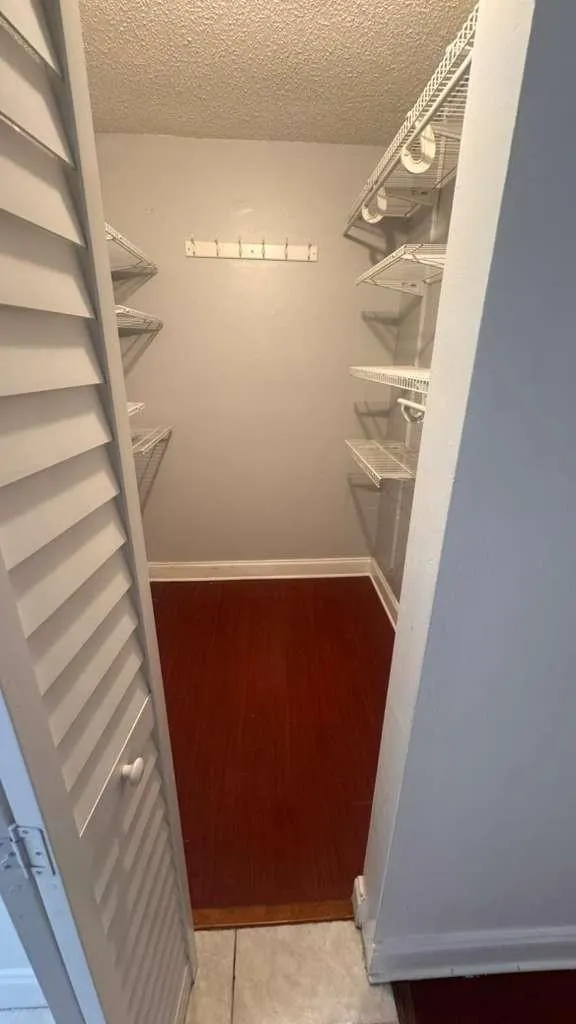 4314 NW 9th Ave, #4-1D