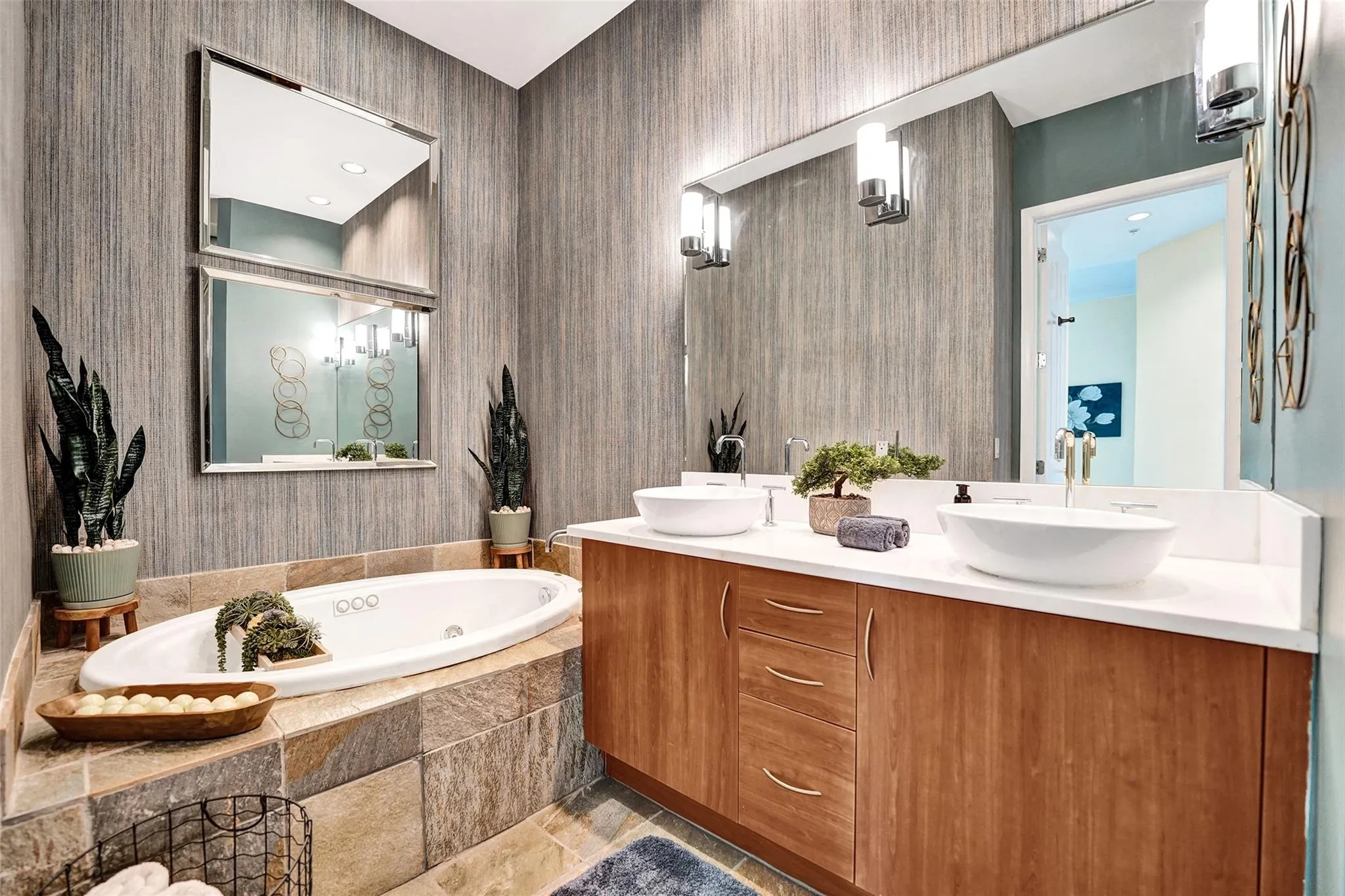 2617 NE 14th Ave, #507