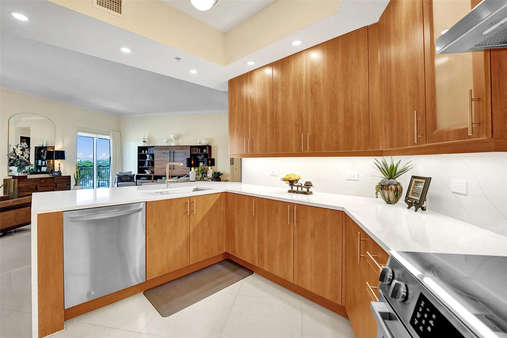 2617 NE 14th Ave, #507