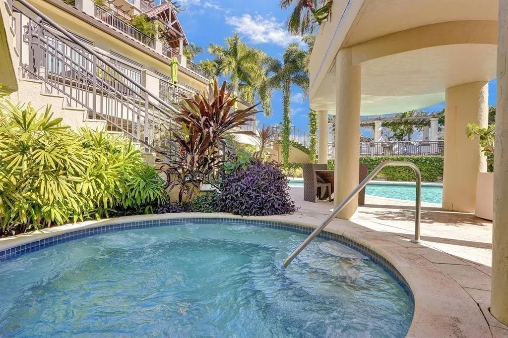 2617 NE 14th Ave, #507