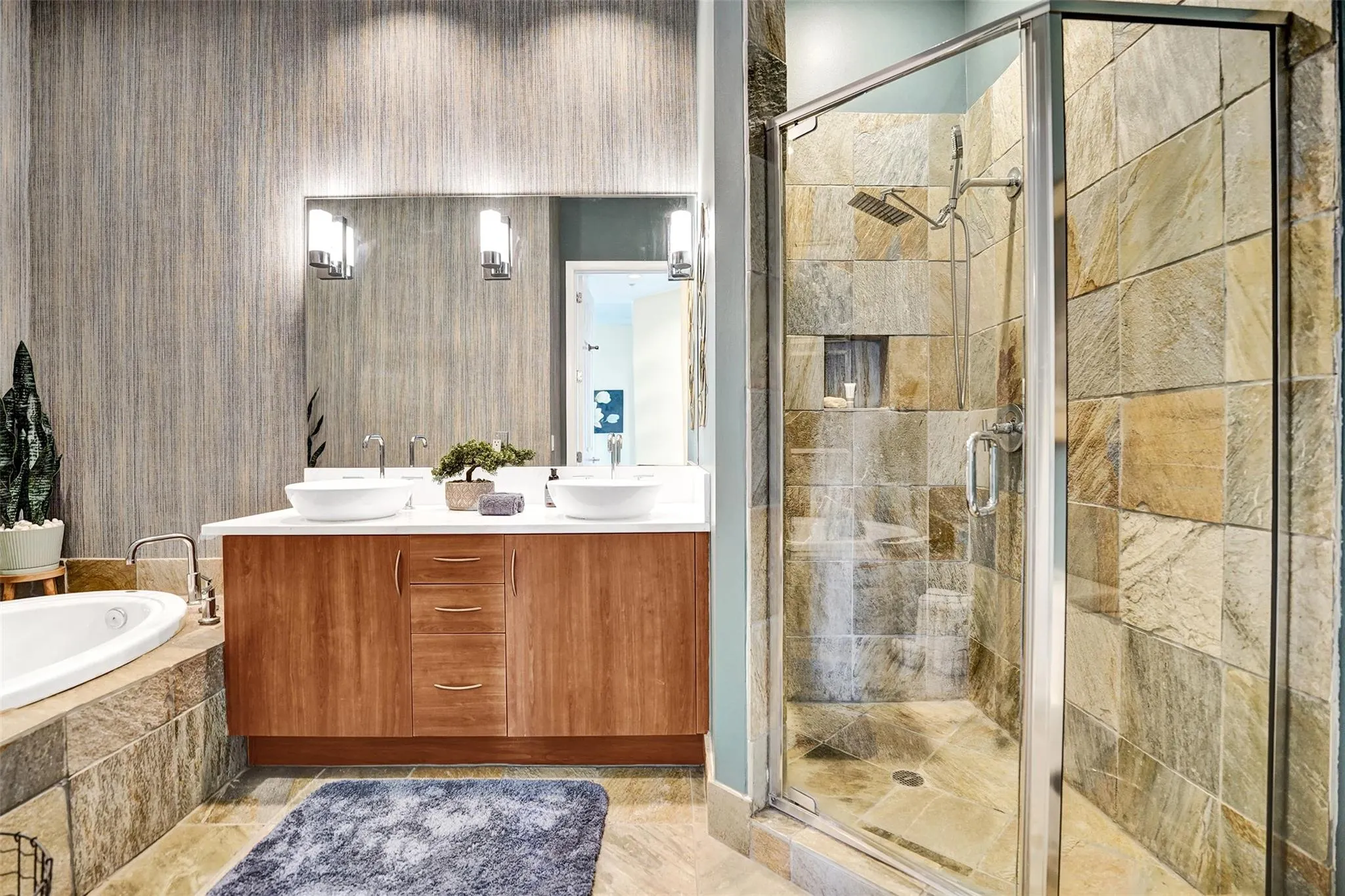 2617 NE 14th Ave, #507