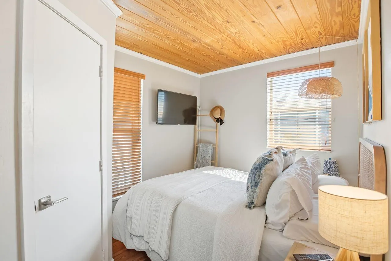 310 Harrison St, #102E