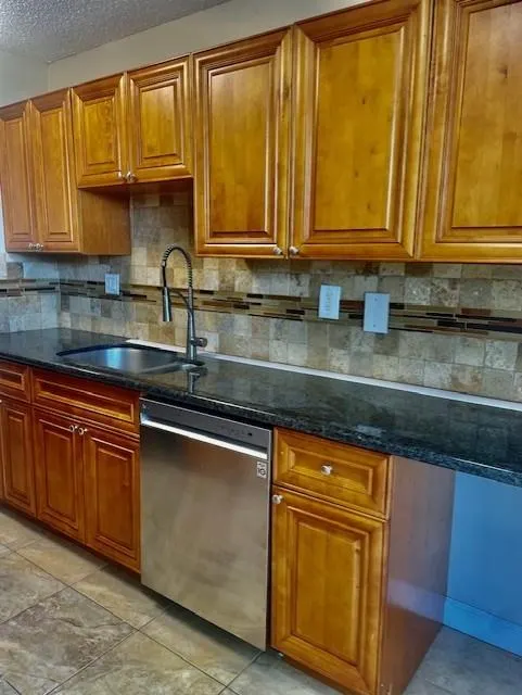 3590 Blue Lake Dr, #101