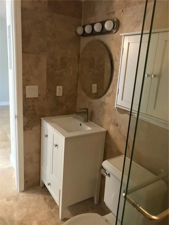 1470 N Dixie Hwy, #11