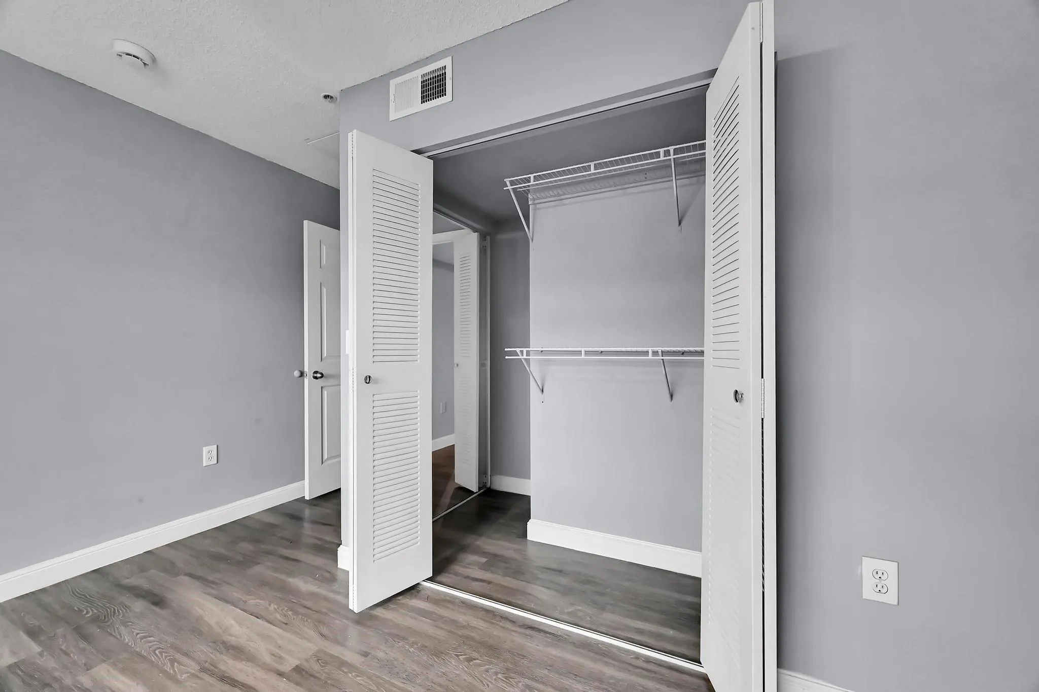 3679 NW Mediterranean Ln, #301