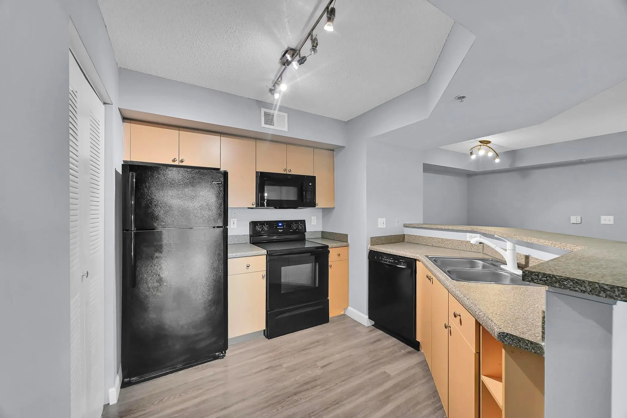 3679 NW Mediterranean Ln, #301