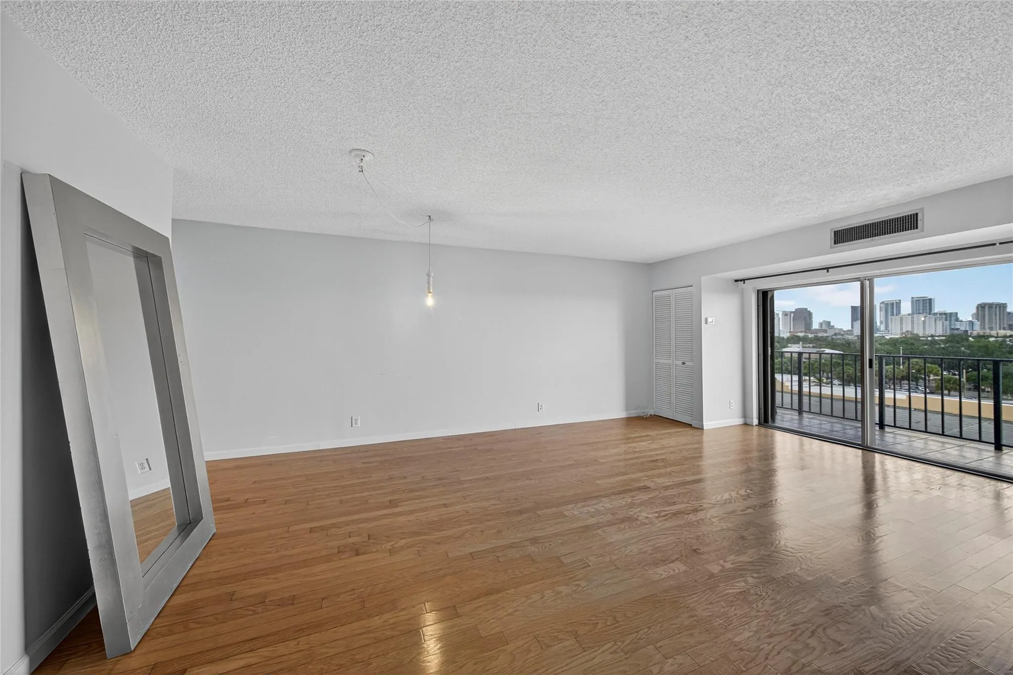 1625 SE 10th Ave, #506