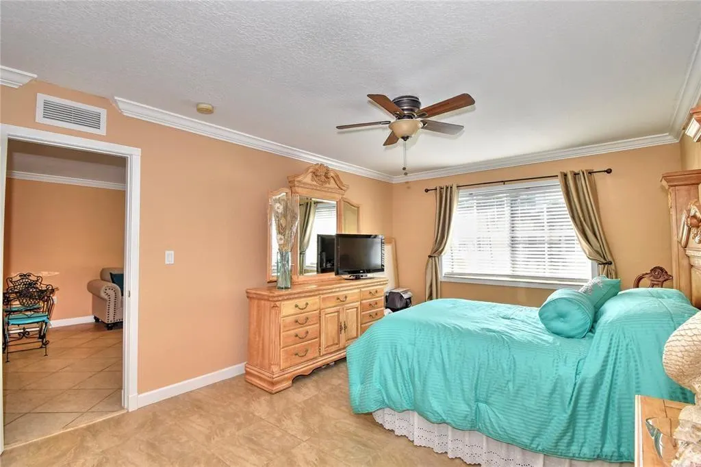 151 NE 16th Ave, #264