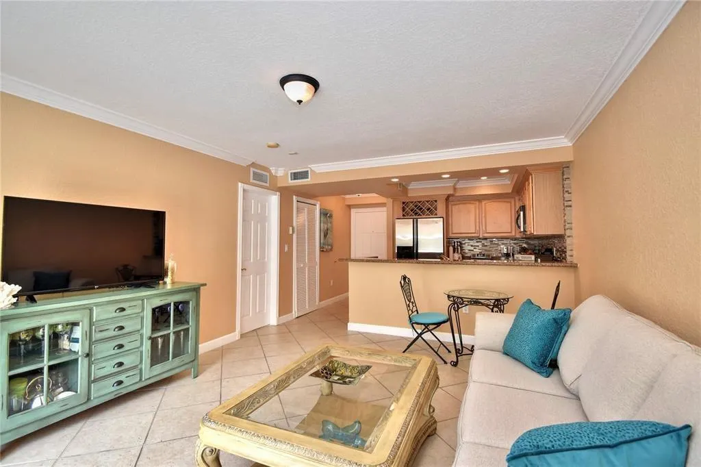 151 NE 16th Ave, #264