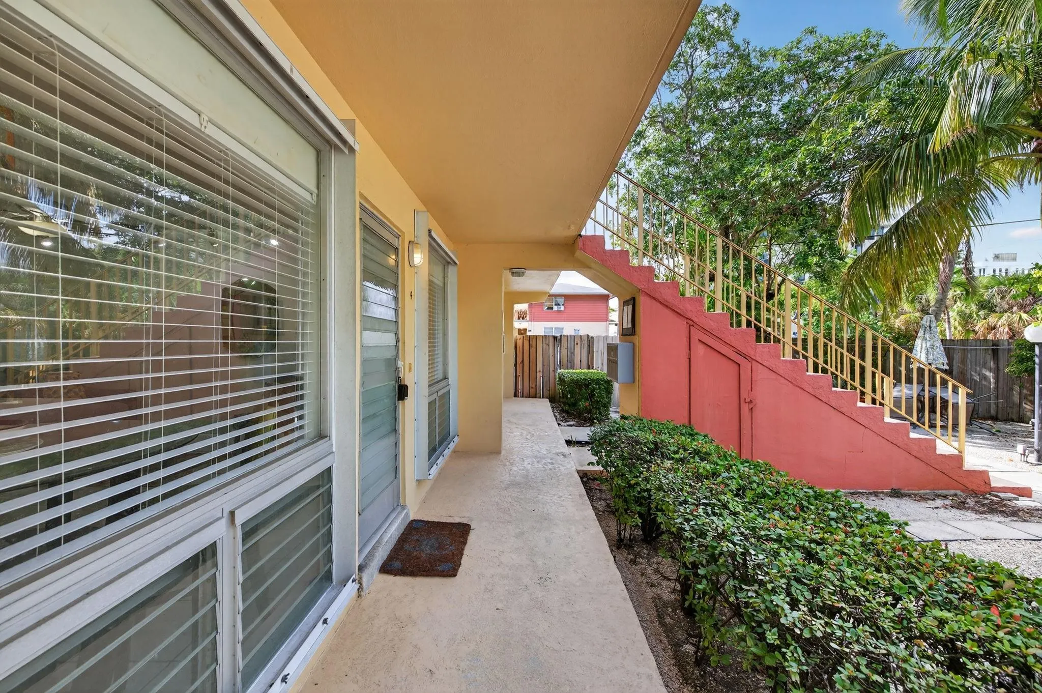 2624 NE 30th Pl, #104B